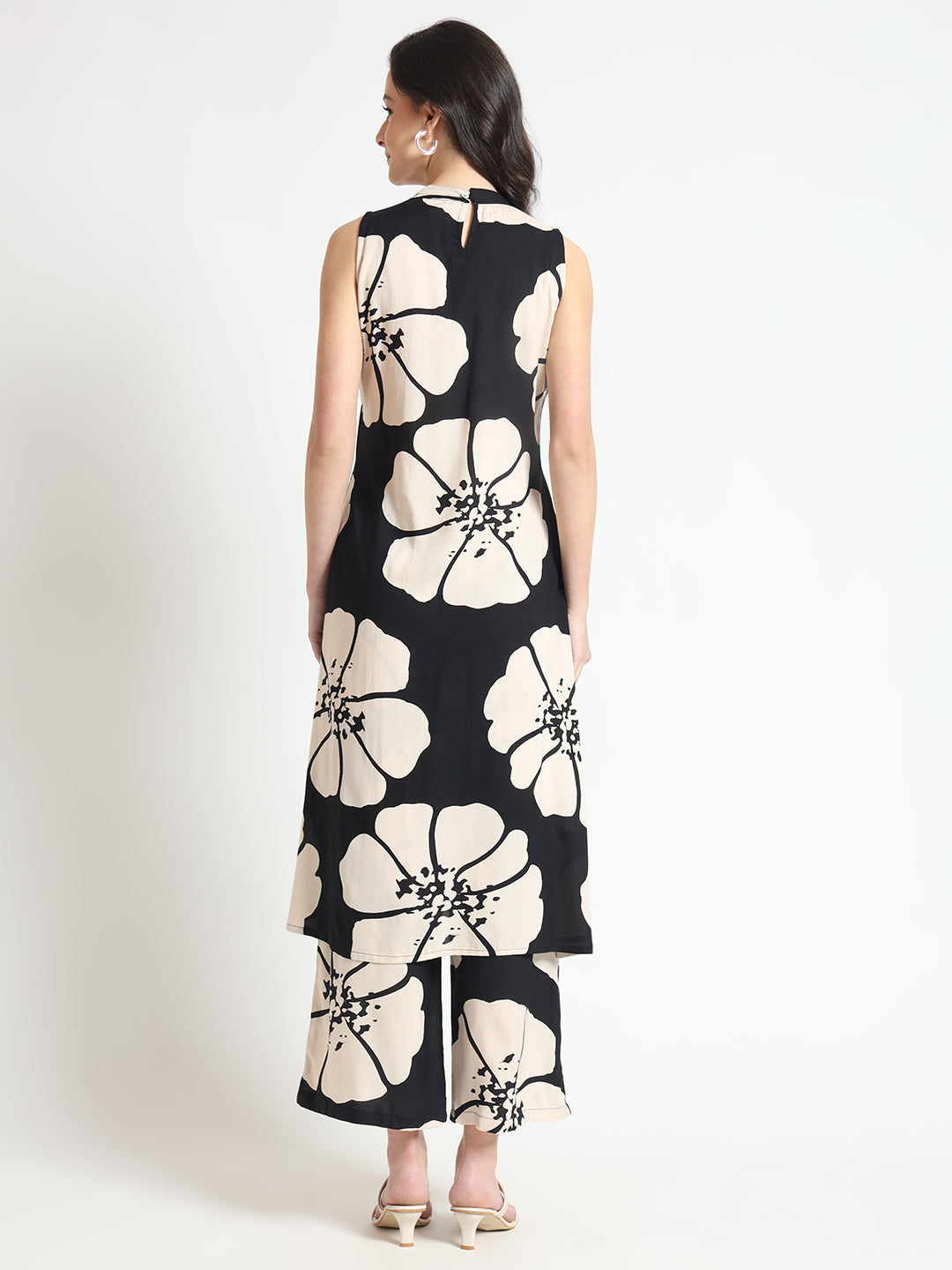 Black Floral Print Rayon Sleeveless Kurta with Pant
