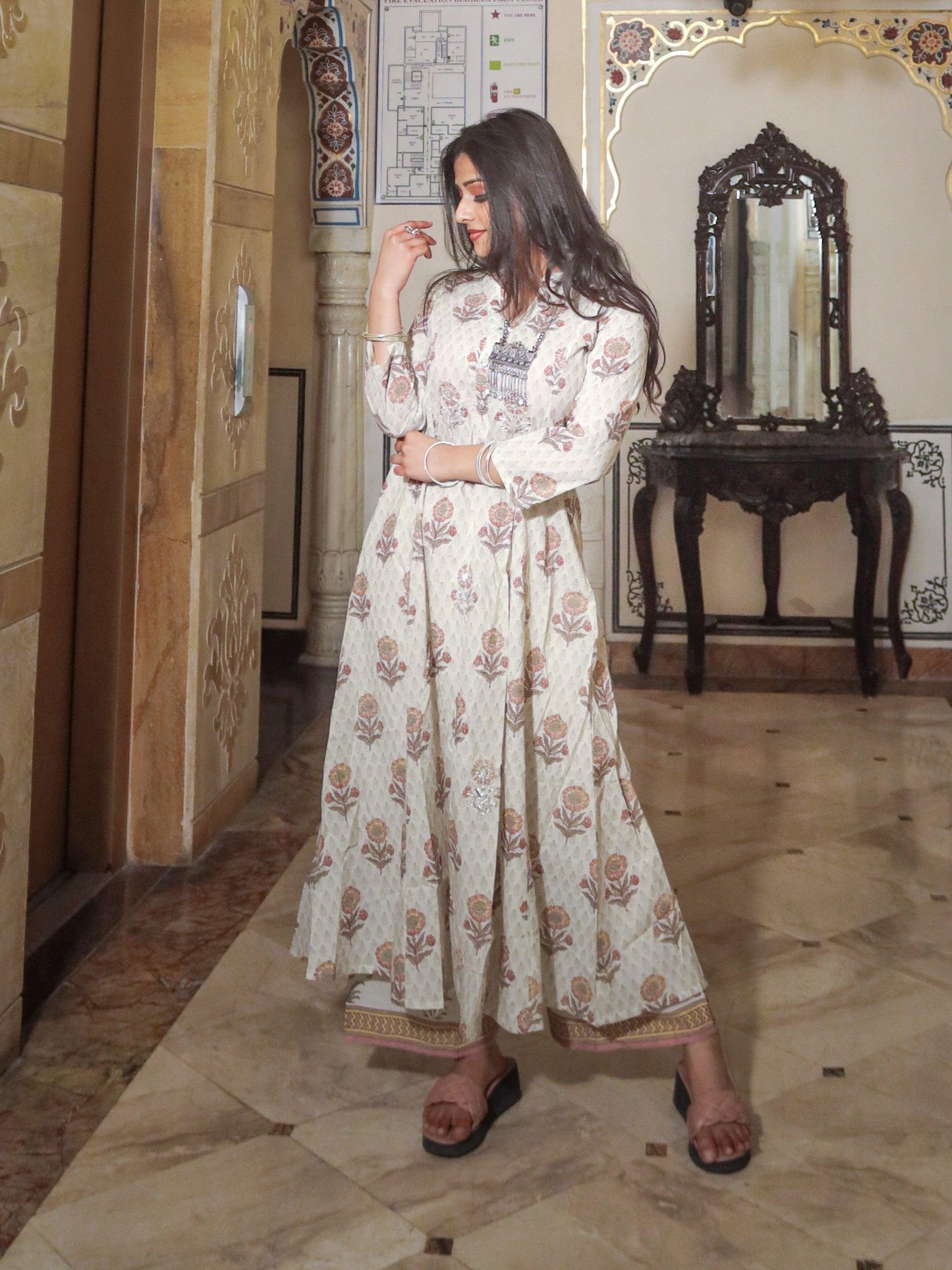 Jamal Jamaloo ivory white self print cotton kurti with palazzo set - Jamal Jamalooworld.com