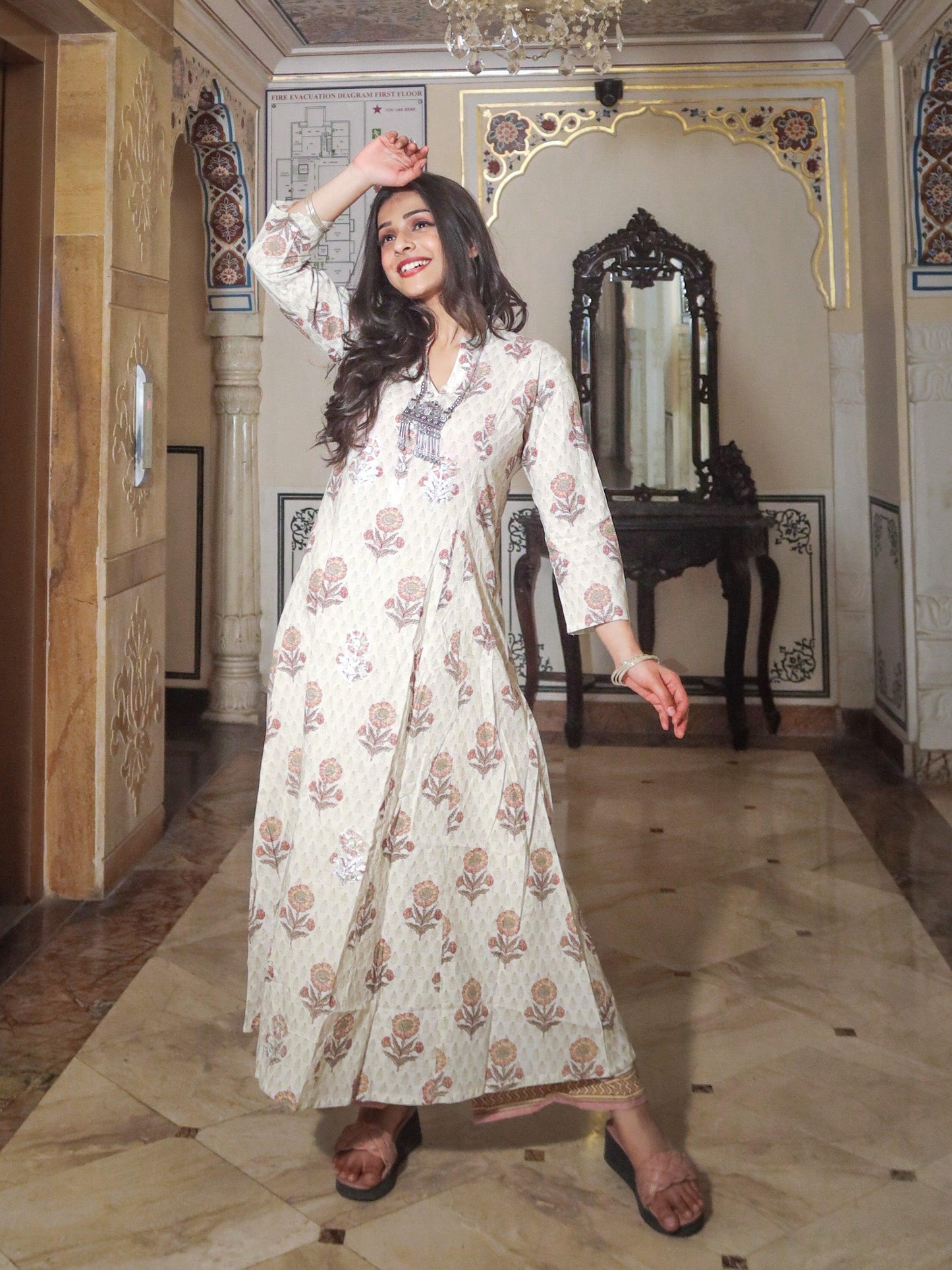 Jamal Jamaloo ivory white self print cotton kurti with palazzo set - Jamal Jamalooworld.com