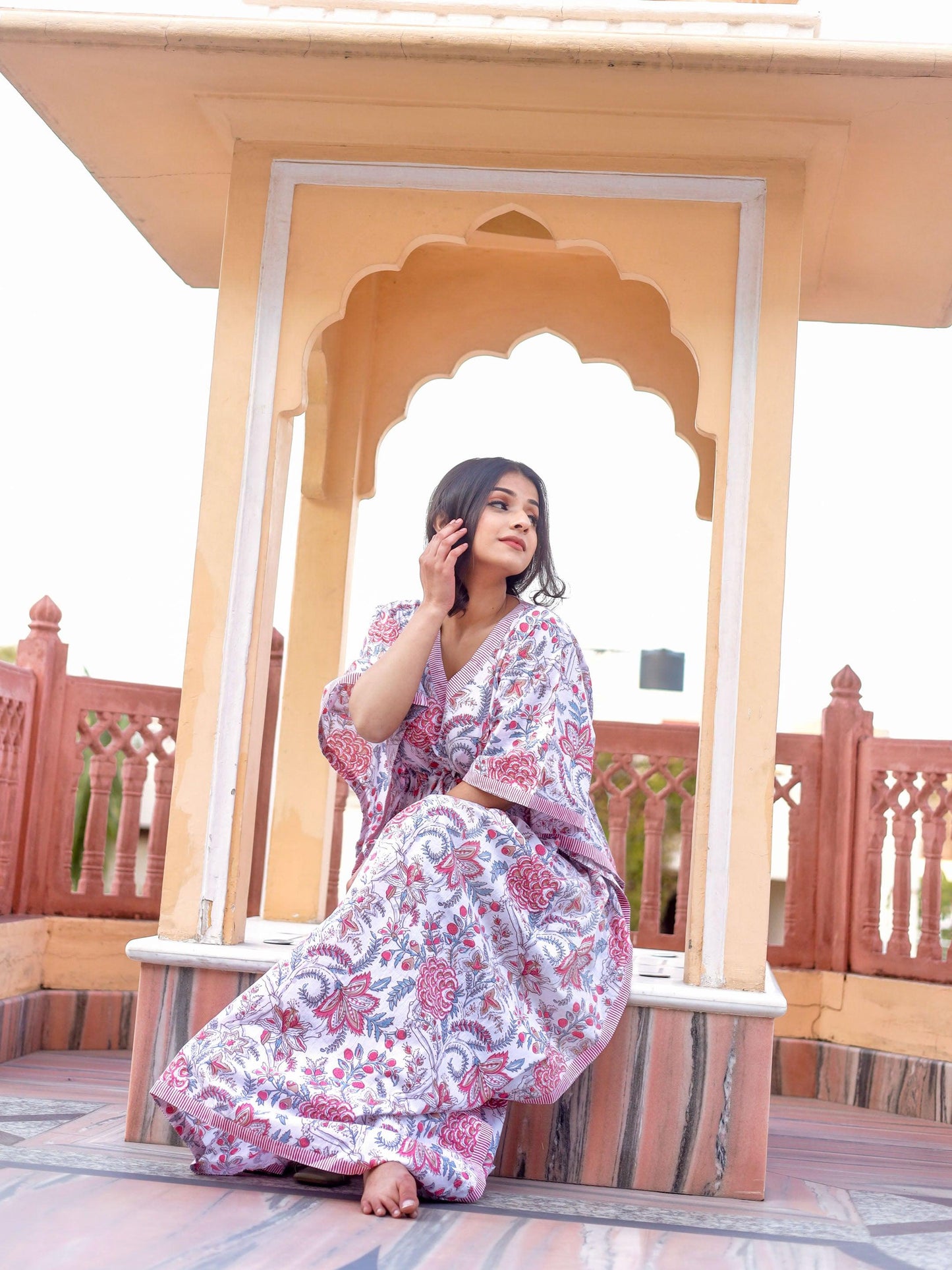 Jamal Jamaloo White And Pink Floral Print Kaftan - Jamal Jamalooworld.com