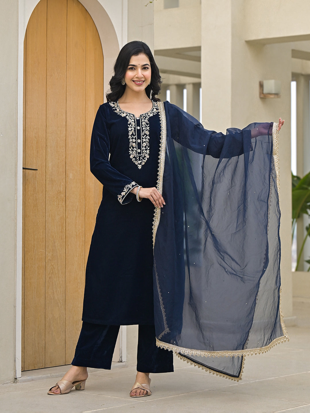 Embroidered Blue Velvet Kurta Pant Dupatta Set for Women
