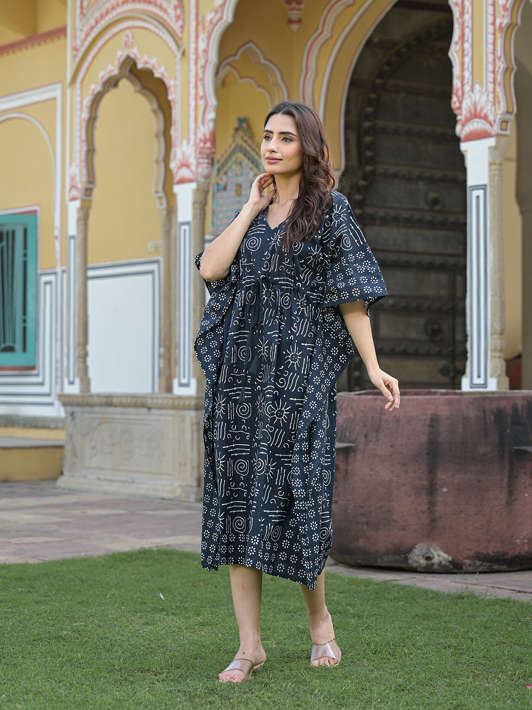 Black & White Floral Print Kaftan