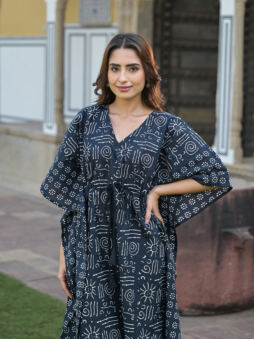 Black & White Floral Print Kaftan