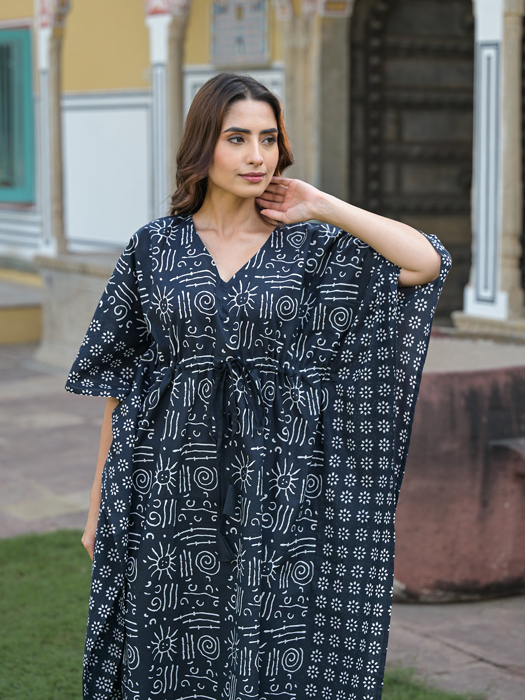 Black & White Floral Print Kaftan