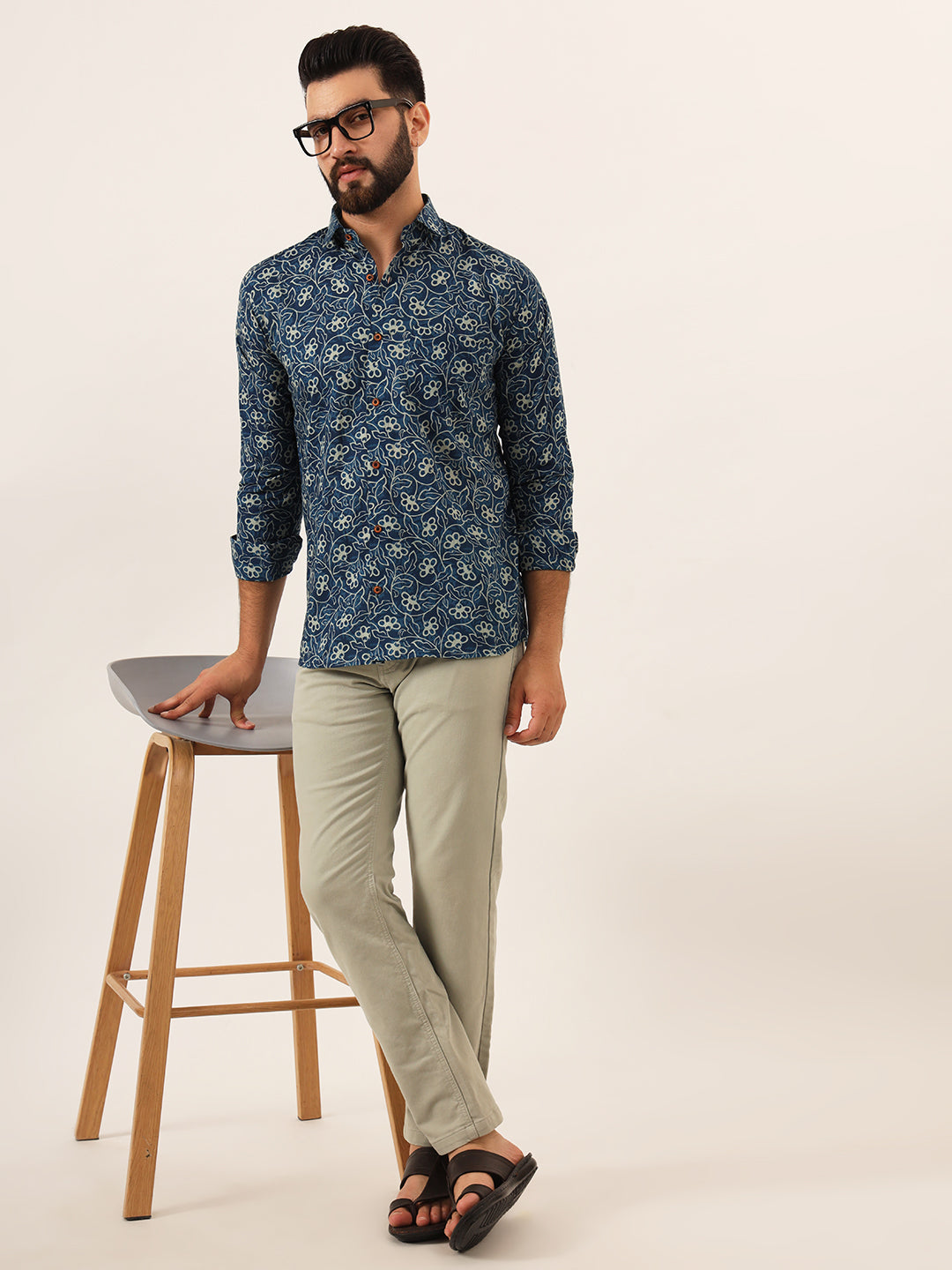 MEN Blue Floral Print Pure Cotton Regular Fit Casual Shirt