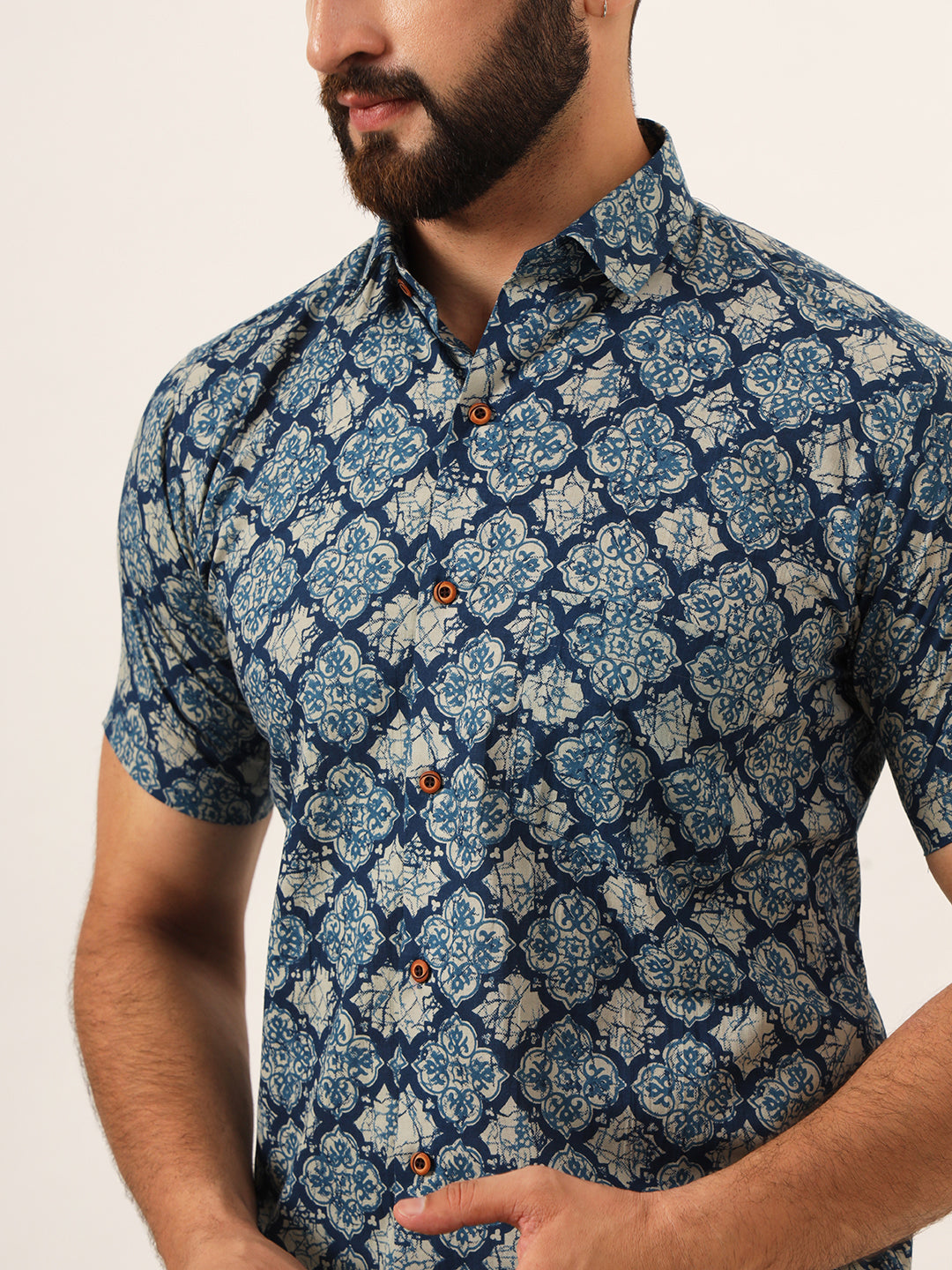 MEN Blue Geometric Pure Cotton Regular Fit Casual Half Sleeve
