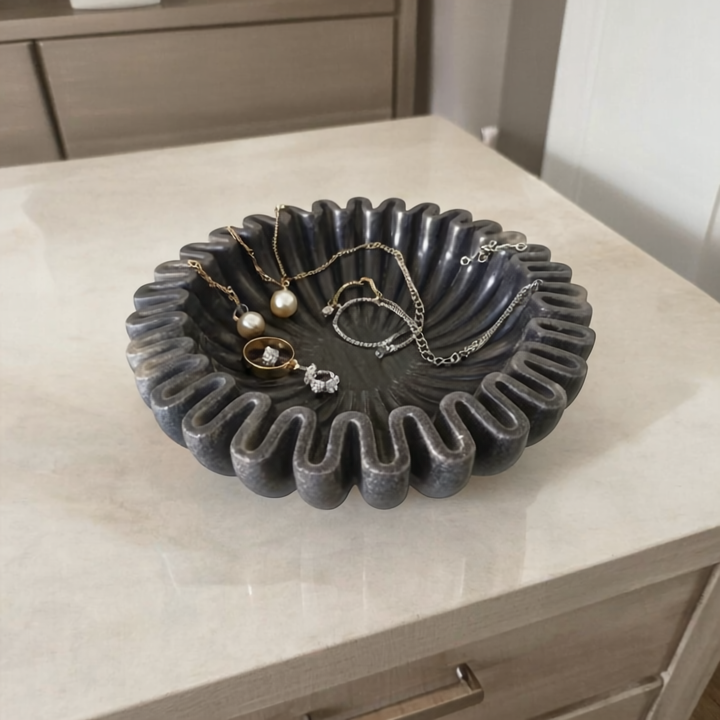 Black Ruffle Marble Scalloped Bowl