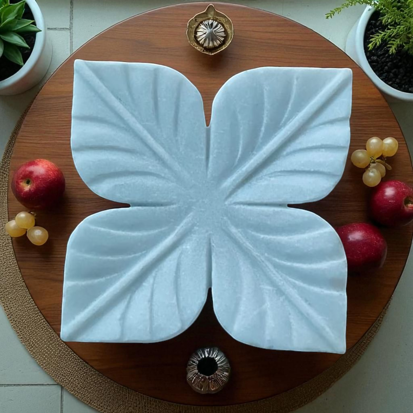Leaf-Inspired Marble Tray