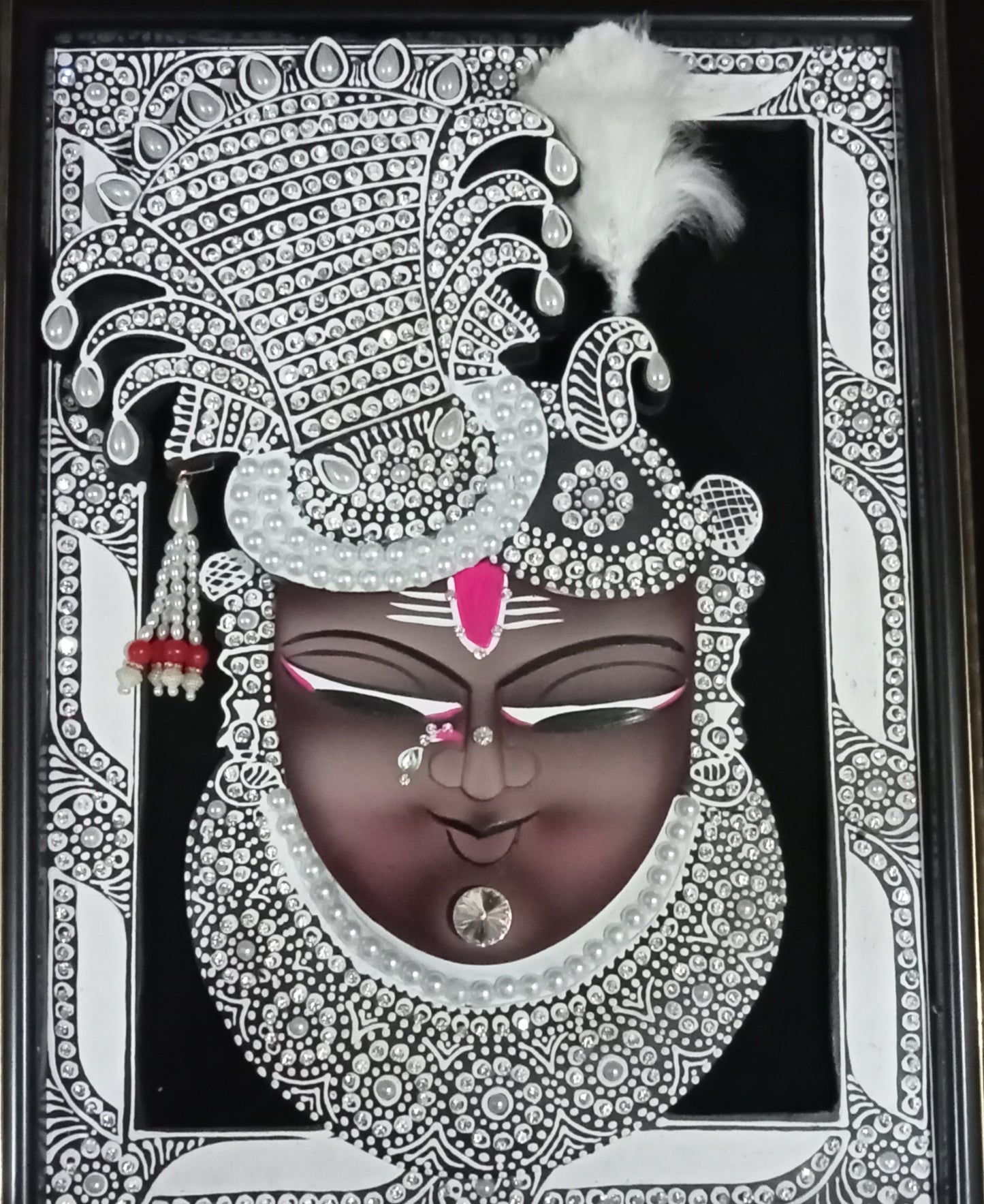 Shrinathji Wooden Embossed Face Ideal