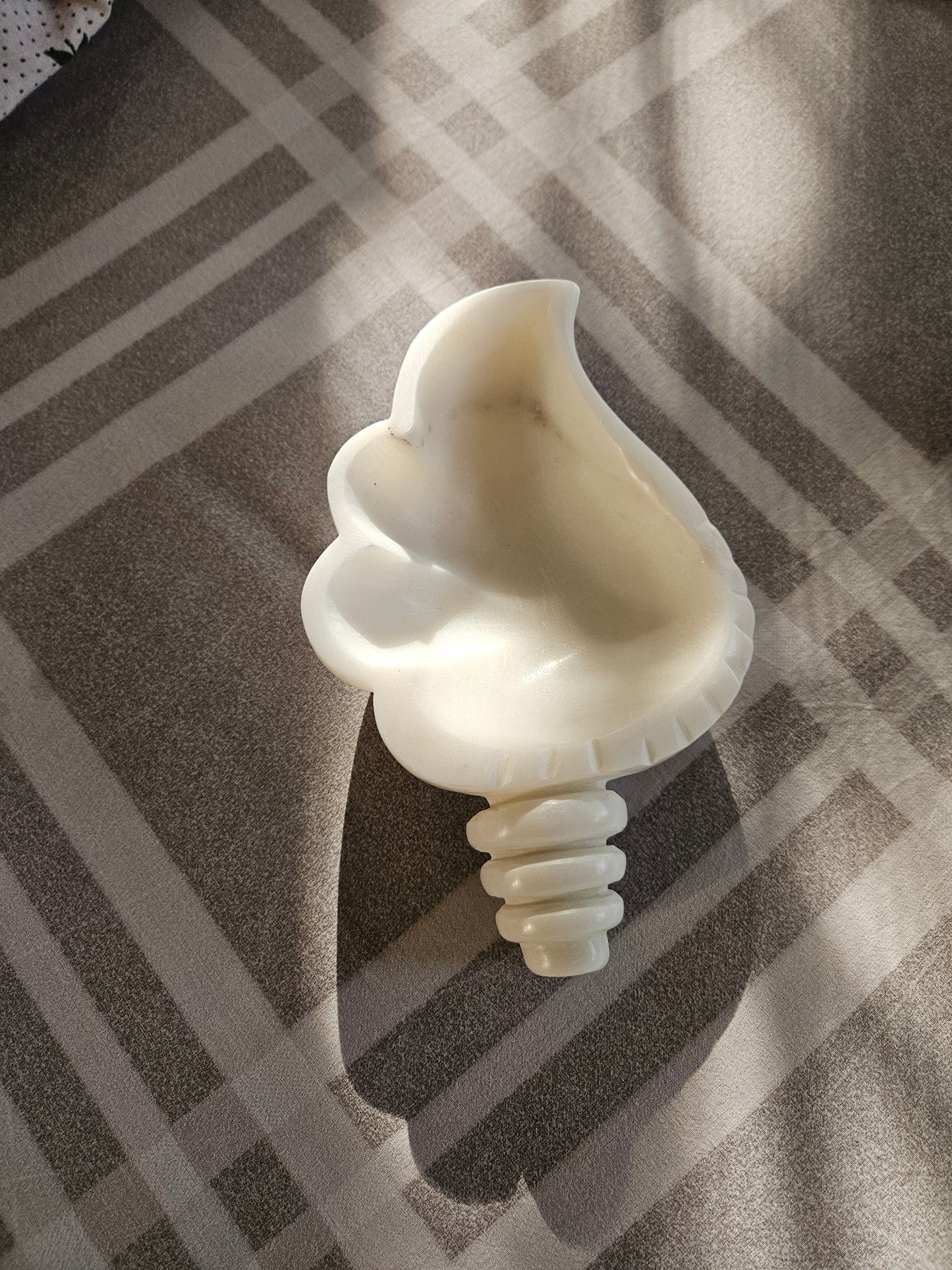 Divine Shell Marble Bowl