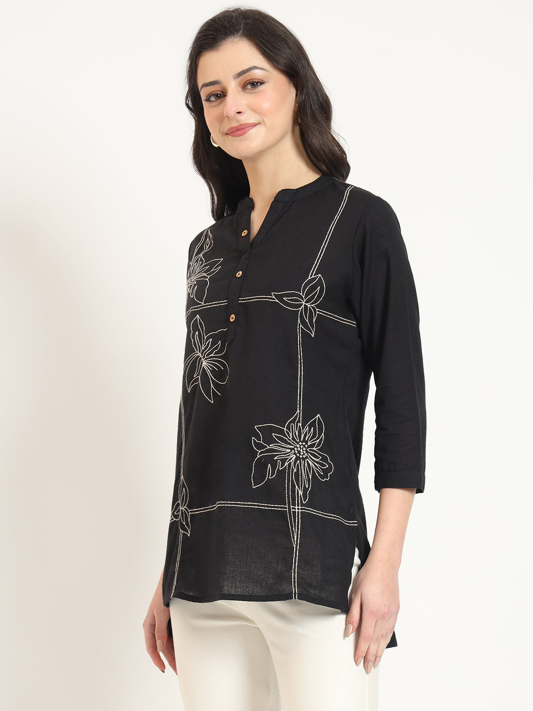 Black Embroidery Cotton Fabric Satraight Top