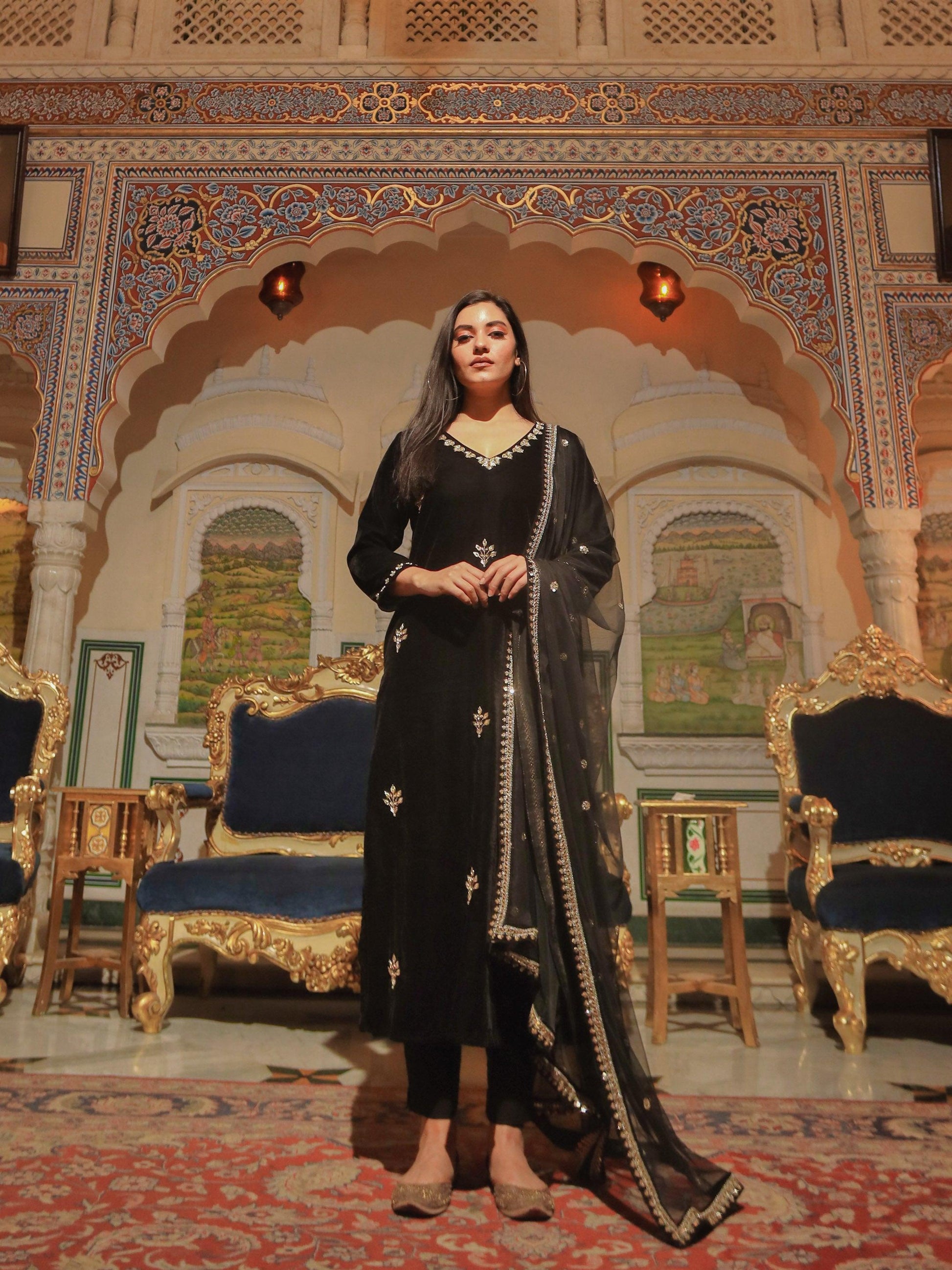 Jamal Jamaloo Black Velvet hand work Kurta pant With Net Dupatta set - Jamal Jamalooworld.com