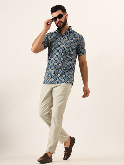 MEN Blue Geometric Pure Cotton Regular Fit Casual Half Sleeve