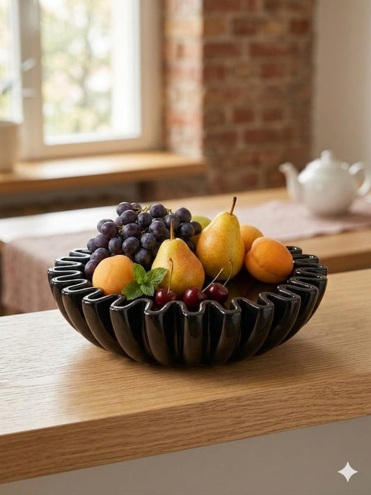 Black Ruffle Marble Scalloped Bowl