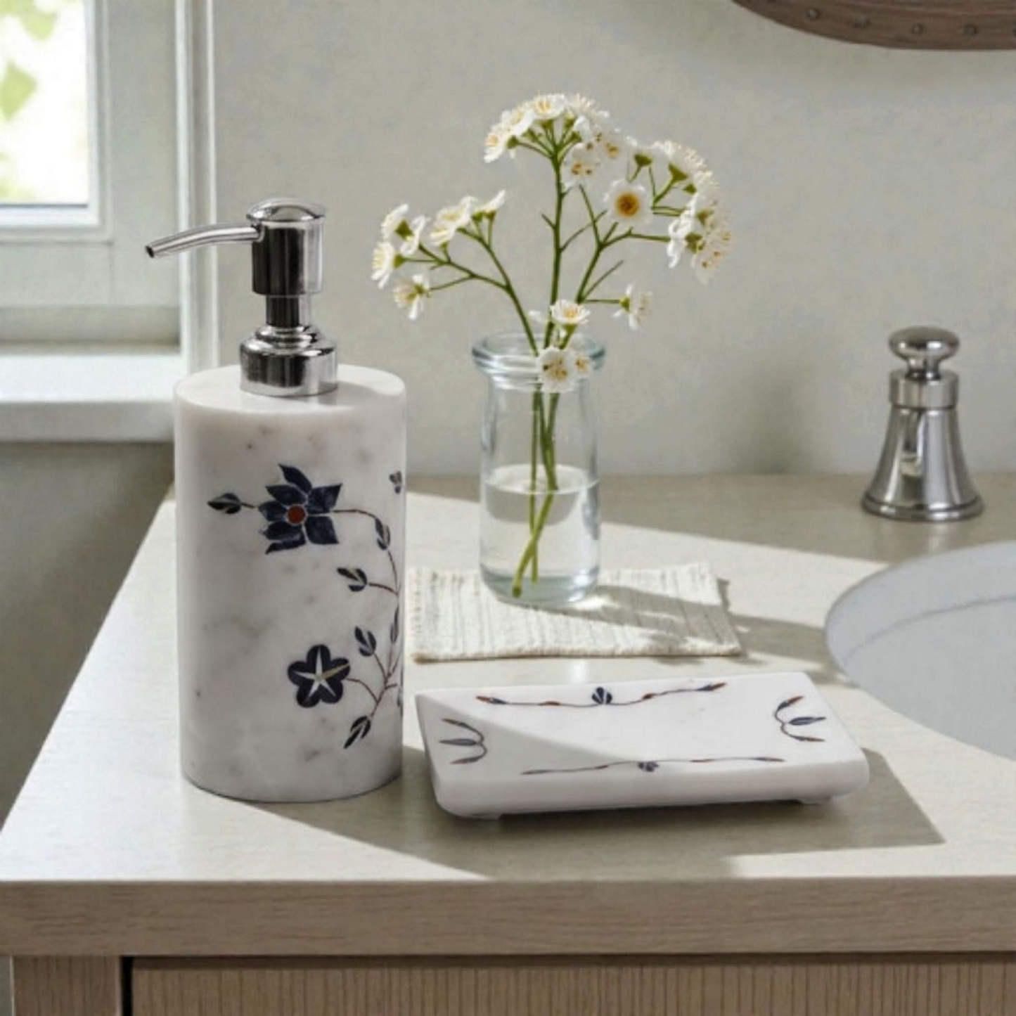 Blue Floral Pacchakari Marble Soap Dispenser & Soap tray