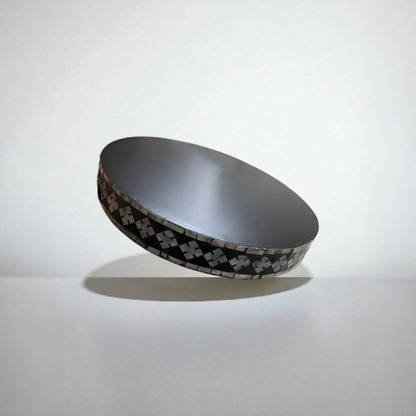 Lustrous Bloom Wooden Mother of Pearl Inlay Tray