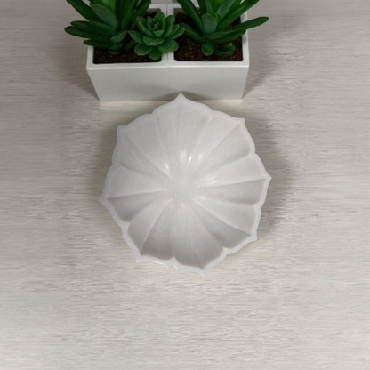 White Hand-Carved Marble Leaf Bowl